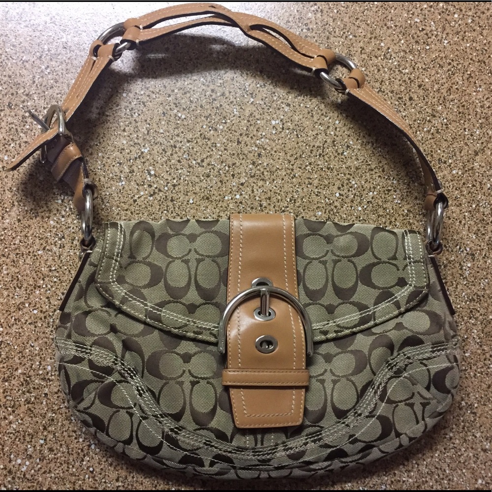 100% Authentic Signature Coach Soho Shoulder Bag