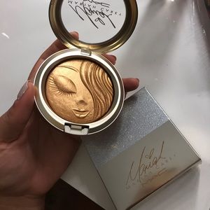 LE MAC Mariah Carey extra dimension skin finish