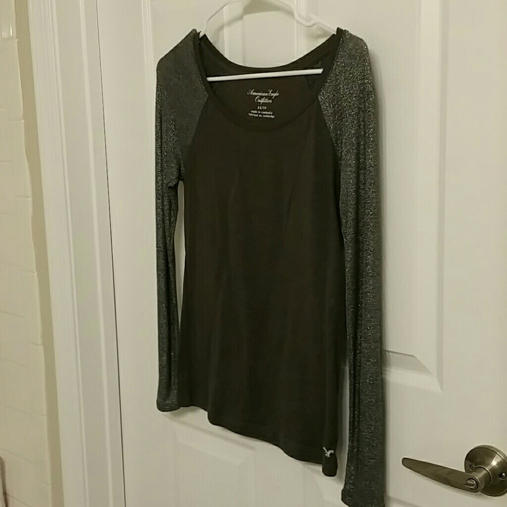American Eagle outfitters top