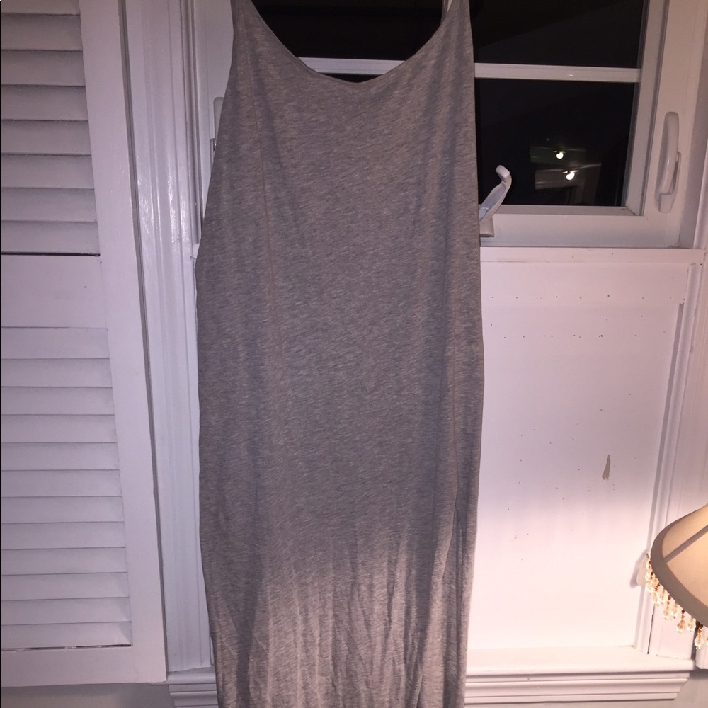 Maxi dress with slit