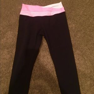 Lululemon crop yogas