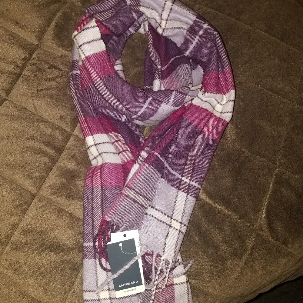 LANDS END PLAID SCARF