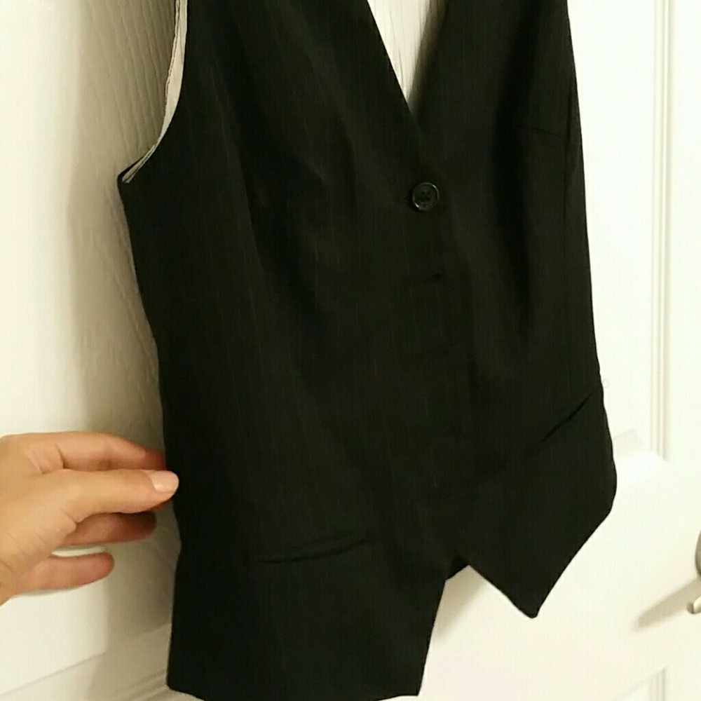 Top - Picture 2 of 3