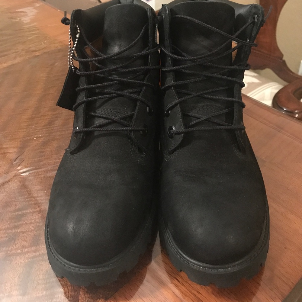 Black Timberlands