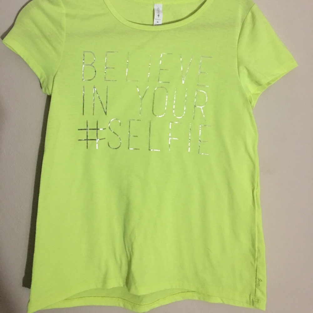 Cute Girls Neon Green Shirt (size: XL)💚💚💚💚