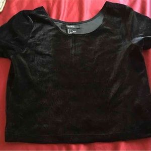 Black velvet crop top!