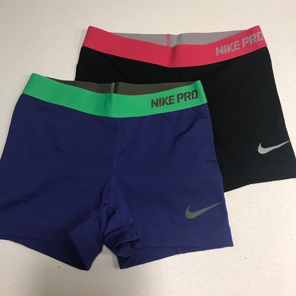 ✨SALE✨ Nike Pro Dri-Fit Shorts (2)