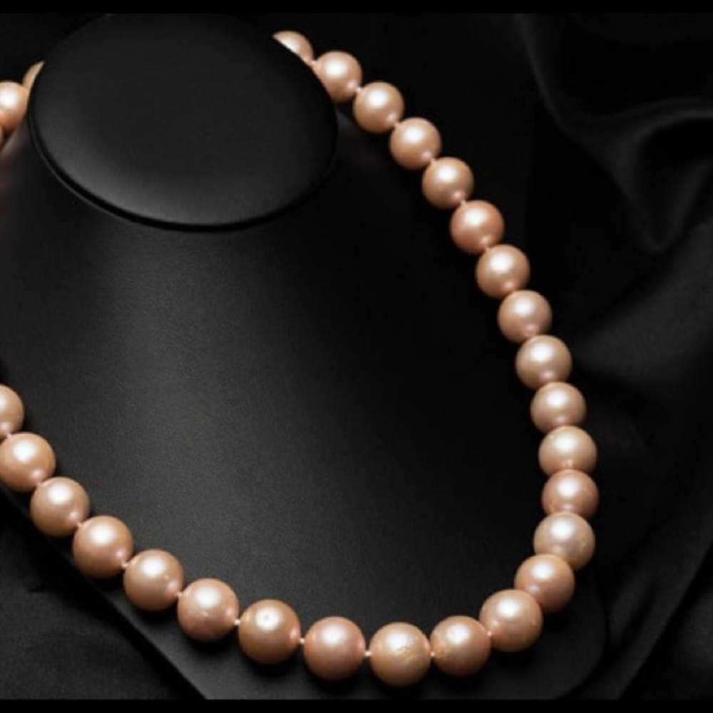 Sale! 🏵 Genusis Pearls -CLOSING SHOP!