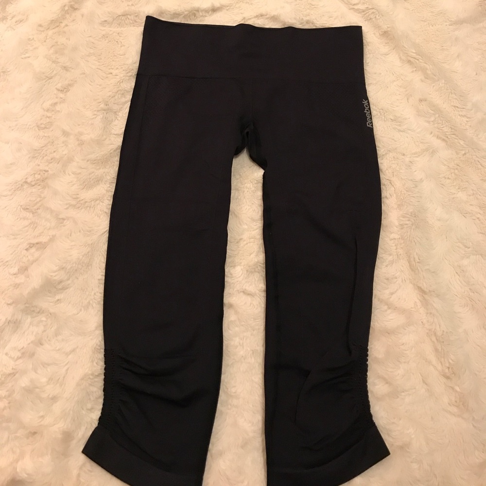 REEBOK CROP LEGGINGS