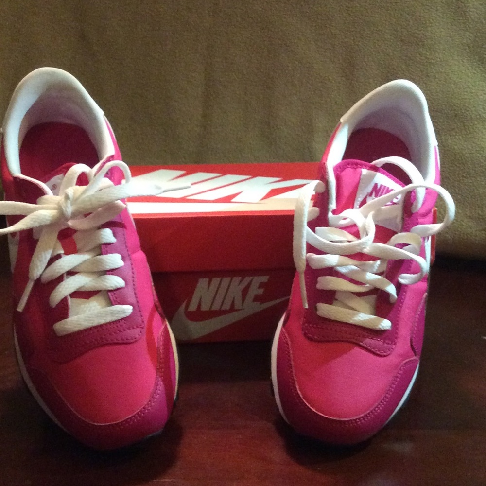 Nike Metro Plus CL - Picture 2 of 4