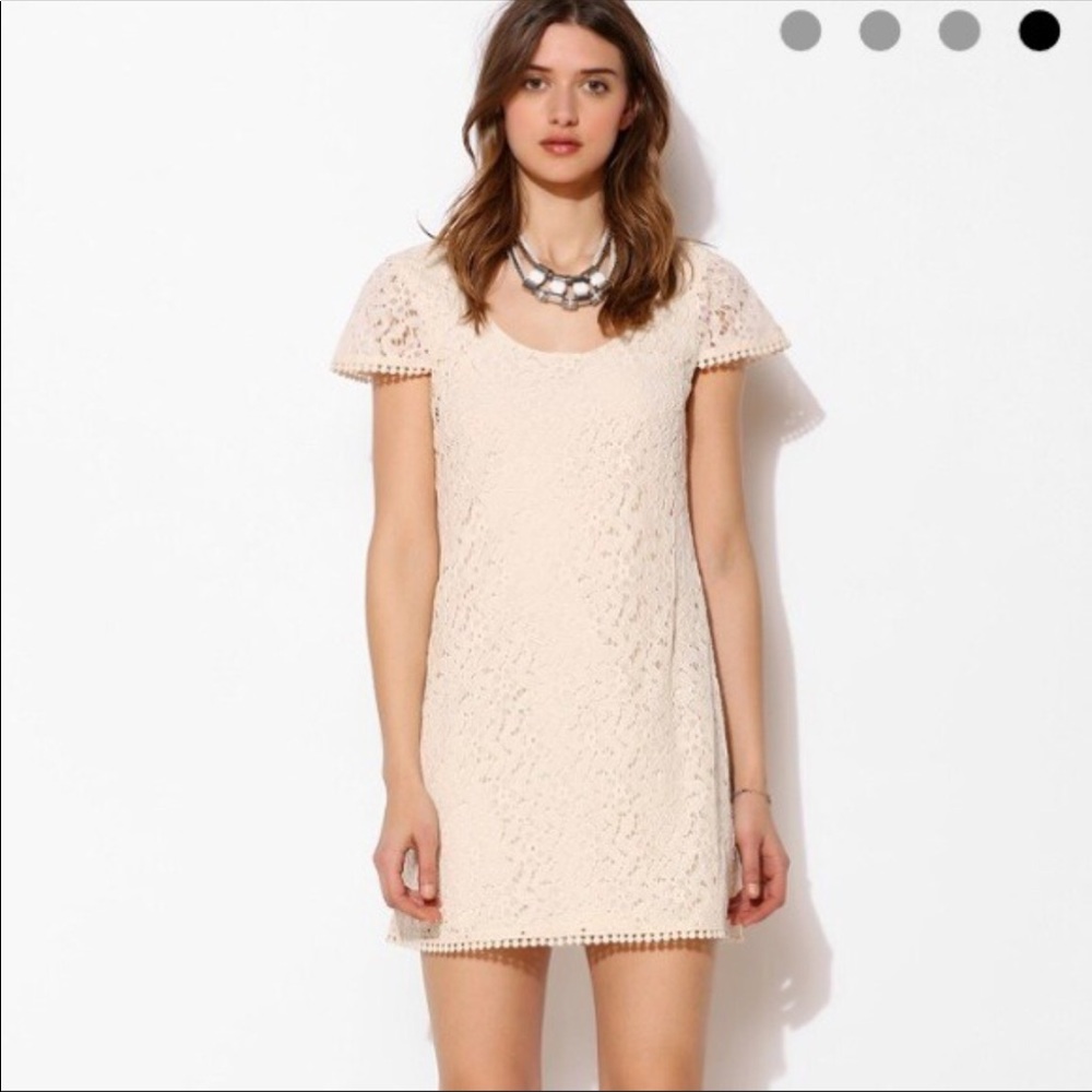 Anthropologie starring at the star laces small