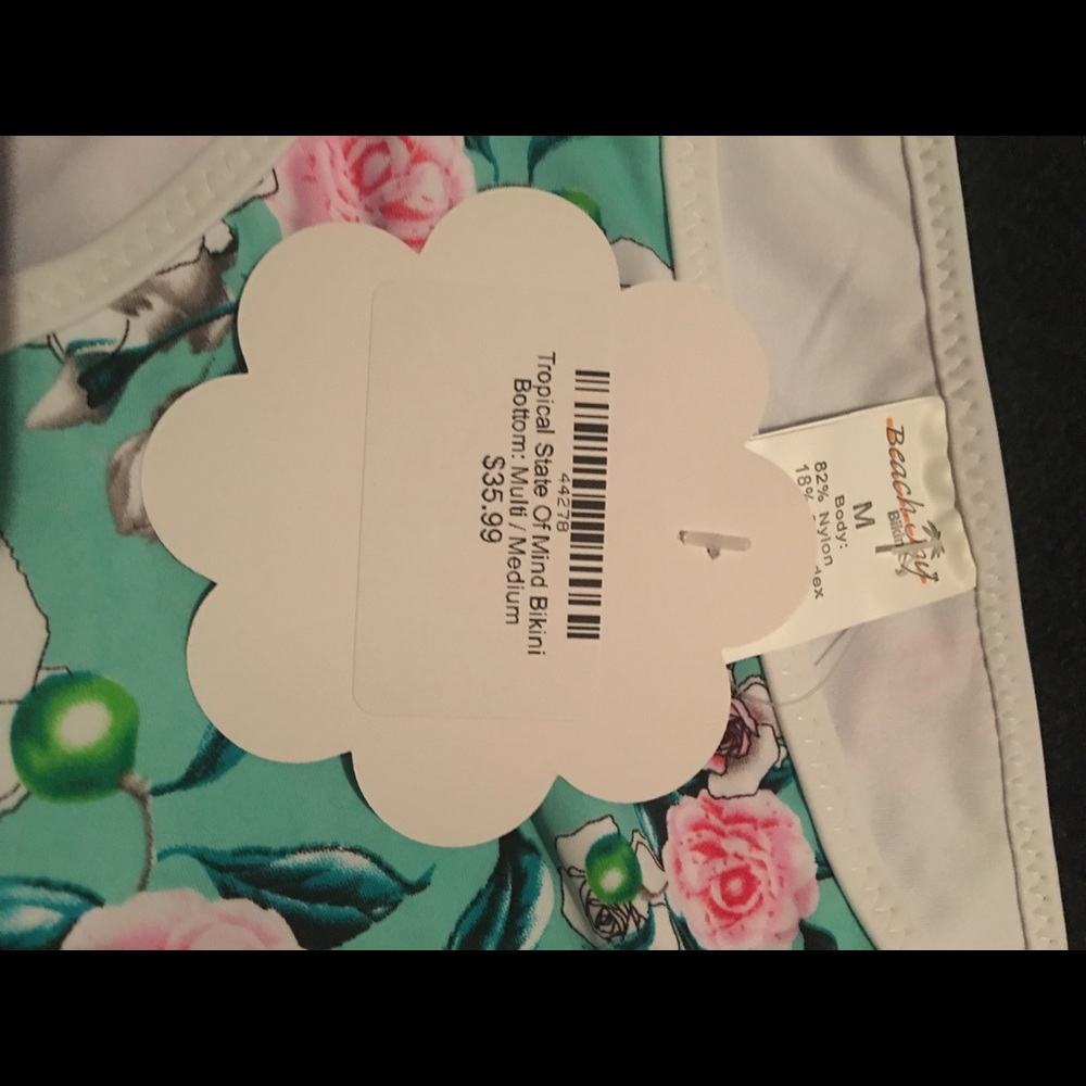 Bathing suit - Picture 5 of 6