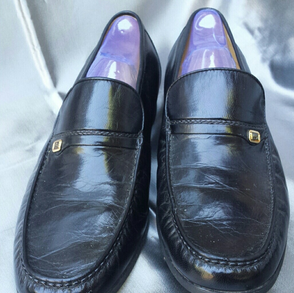 Men's Goldlion Size 6 Black Loafers