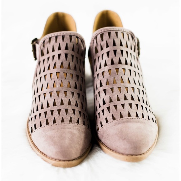 TAUPE CUT OUT BUCKLE STRAP LOW STACKED BOOTIE - Picture 2 of 3