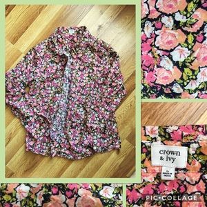 Crown & Ivy Floral Button Up