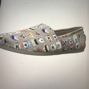 BoBs from Skechers women's Dogs Plush Slip-on NWT
