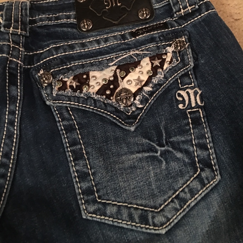 Miss Me Zebra Pocket  27W 34L