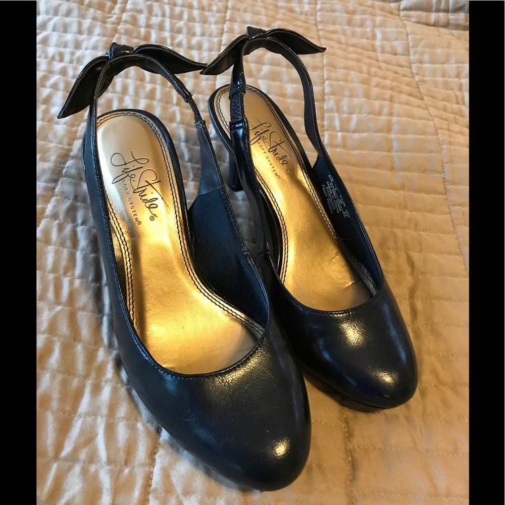 Navy Slingbacks with an adorable bow