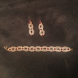 Necklace and earring pair