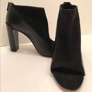 Final Price NWT Vince Bayard Leather Bootie
