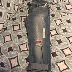 NWT boyfriend skinny jeans with patches