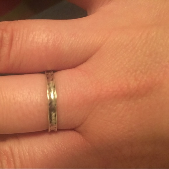 Silpada Jewelry - Silpada hammered ring size 9