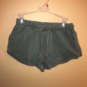 XS Forever 21 Cargo Jungle Short Shorts