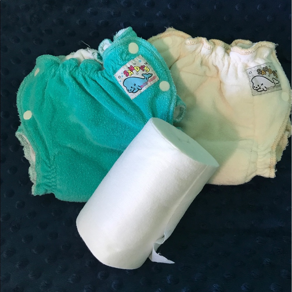 2 cloth diapers. NWOT.
