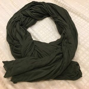 Gap scarf