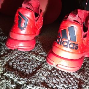 Damian Lillard "Rose City 1's" Adidas Shoes!!!