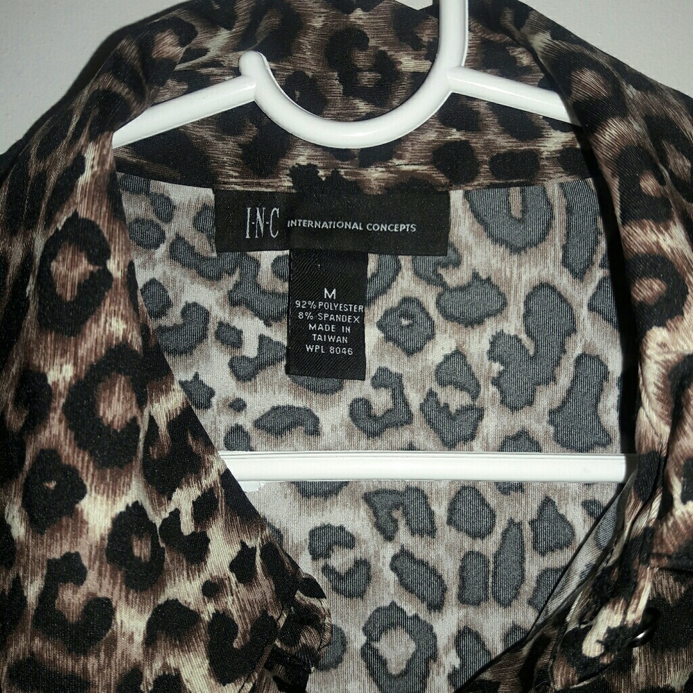 Blouse - Picture 2 of 3