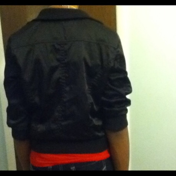 Super Cute Jacket! - Picture 3 of 3