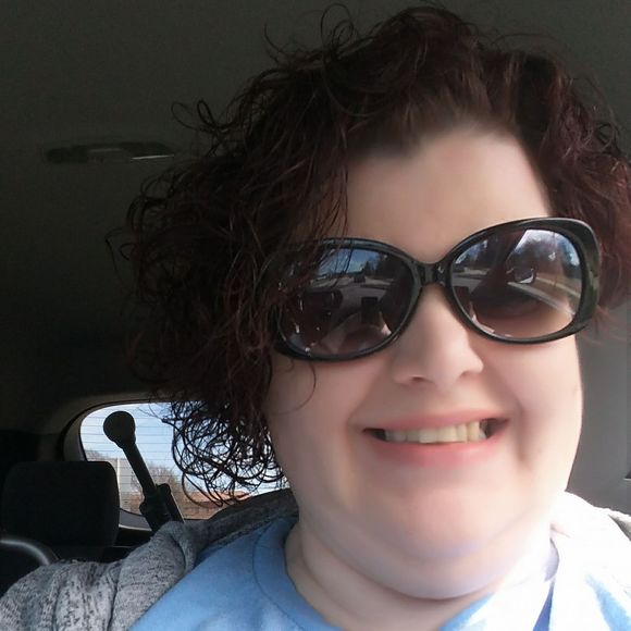 Meet your Posher, Lisa - Picture 1 of 1