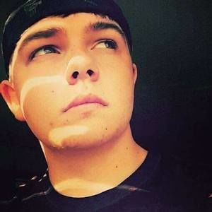 Meet your Posher, Tucker