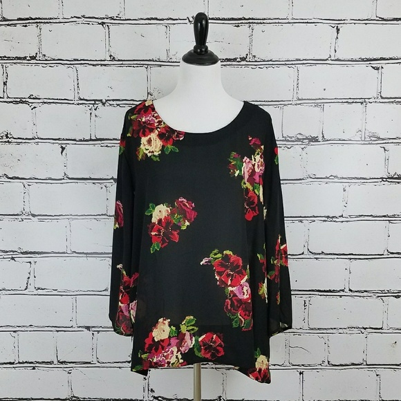 bobeau Tops - *Host Pick* Flowy Floral Top!