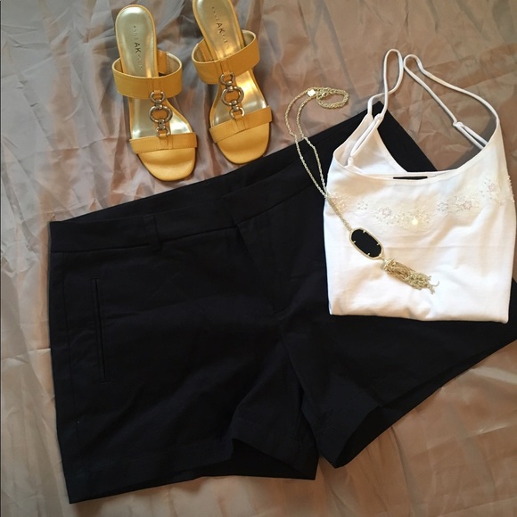 STYLUS black shorts. - Picture 1 of 5