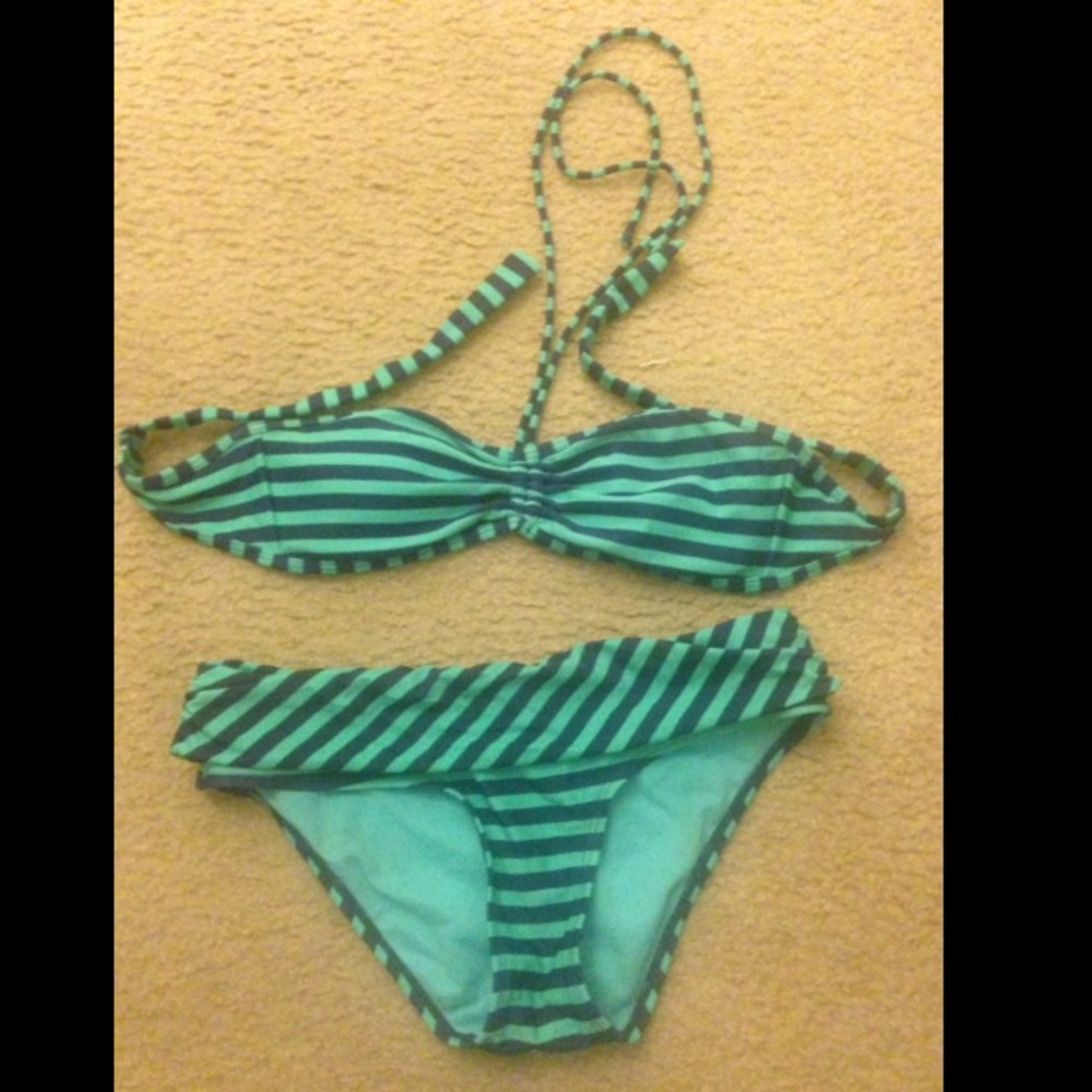 Bandeau bathing suit 👙