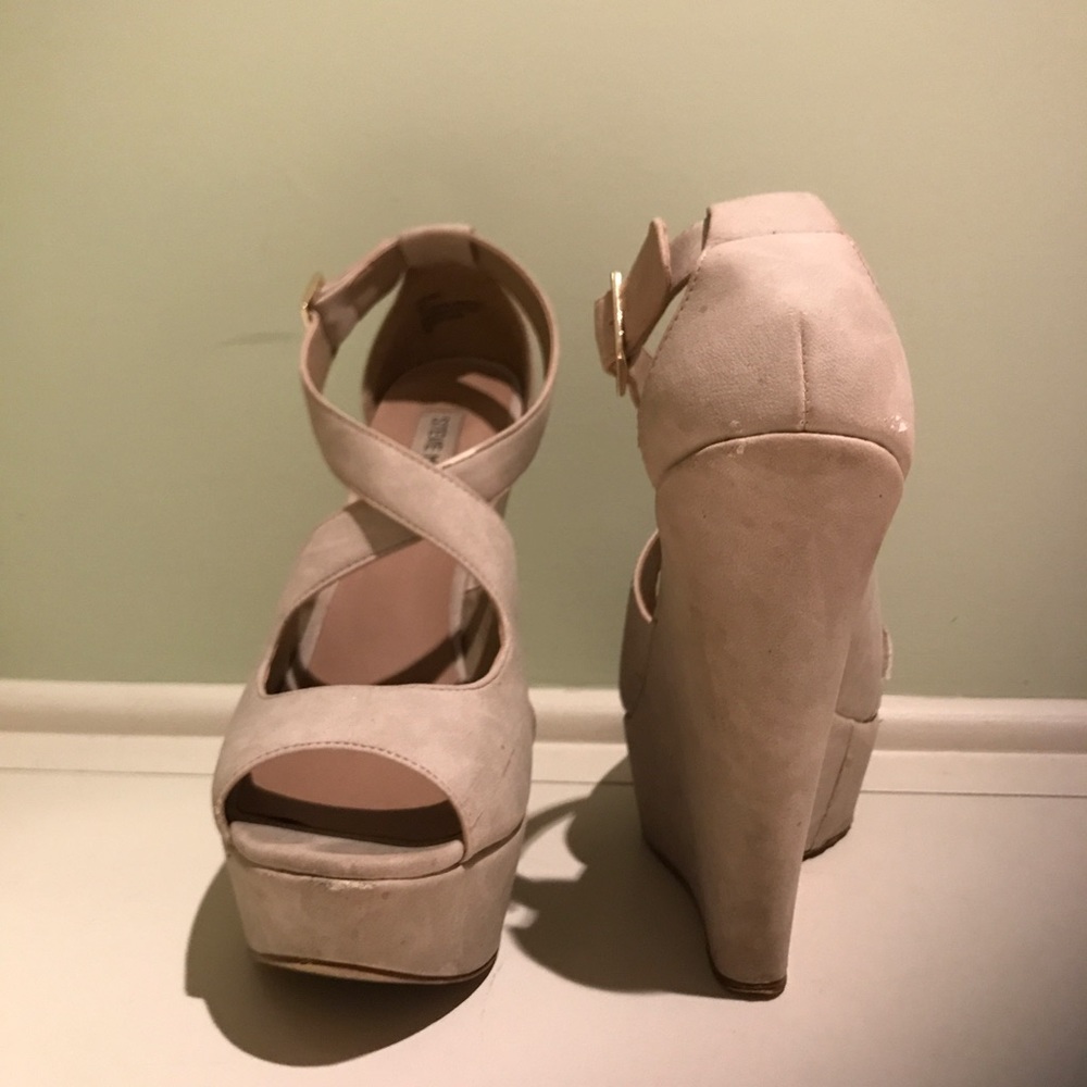 Steve Madden Suede Wedges.