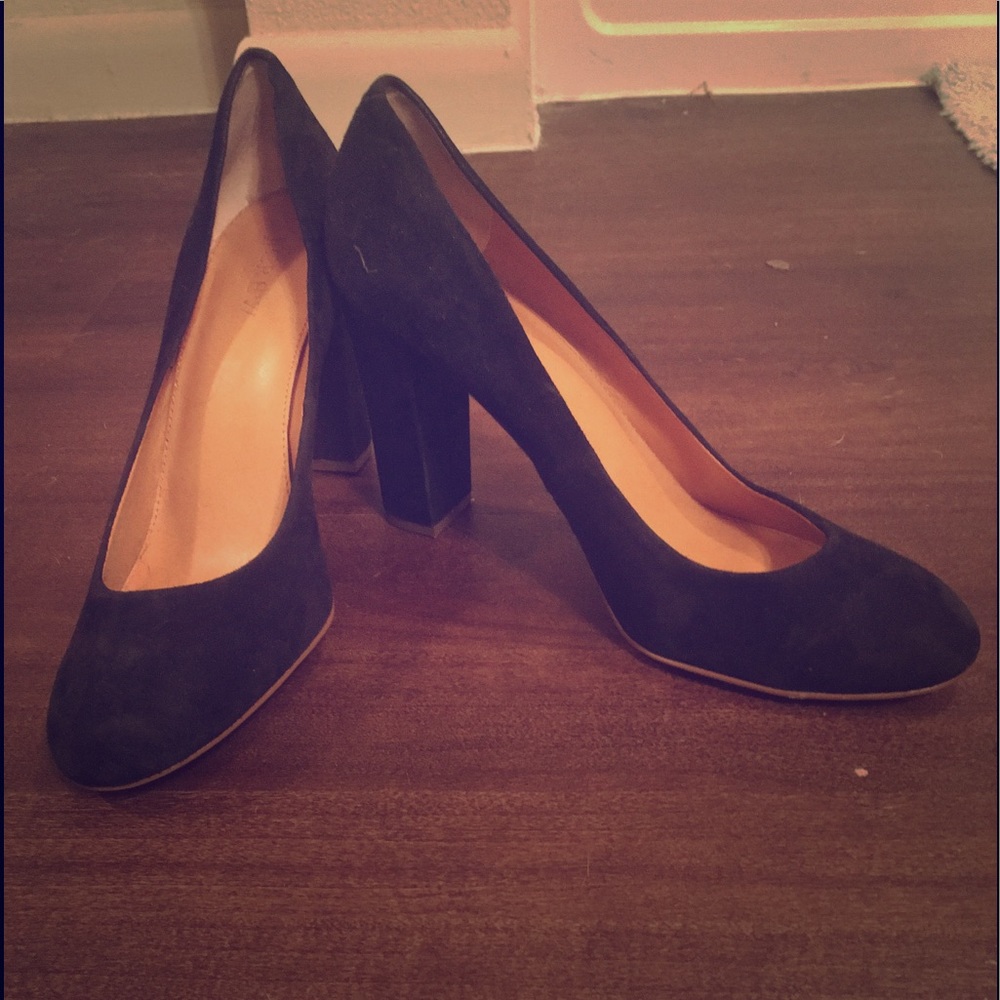 JCrew Factory size 9.5 black pumps
