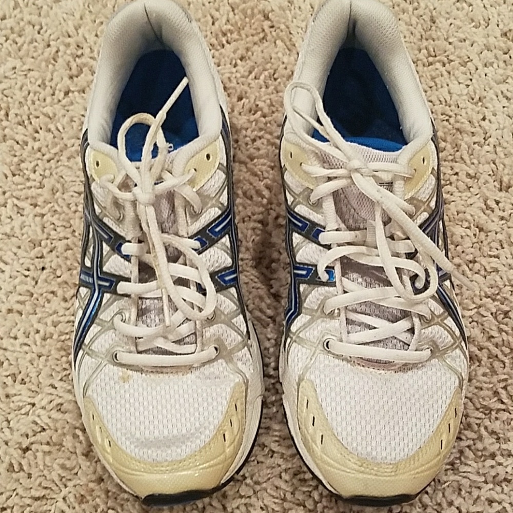 Asics Gel Fluent 4 Running shoes.  Sz 9