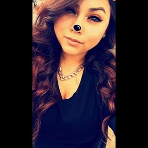 Meet your Posher, Vanessa