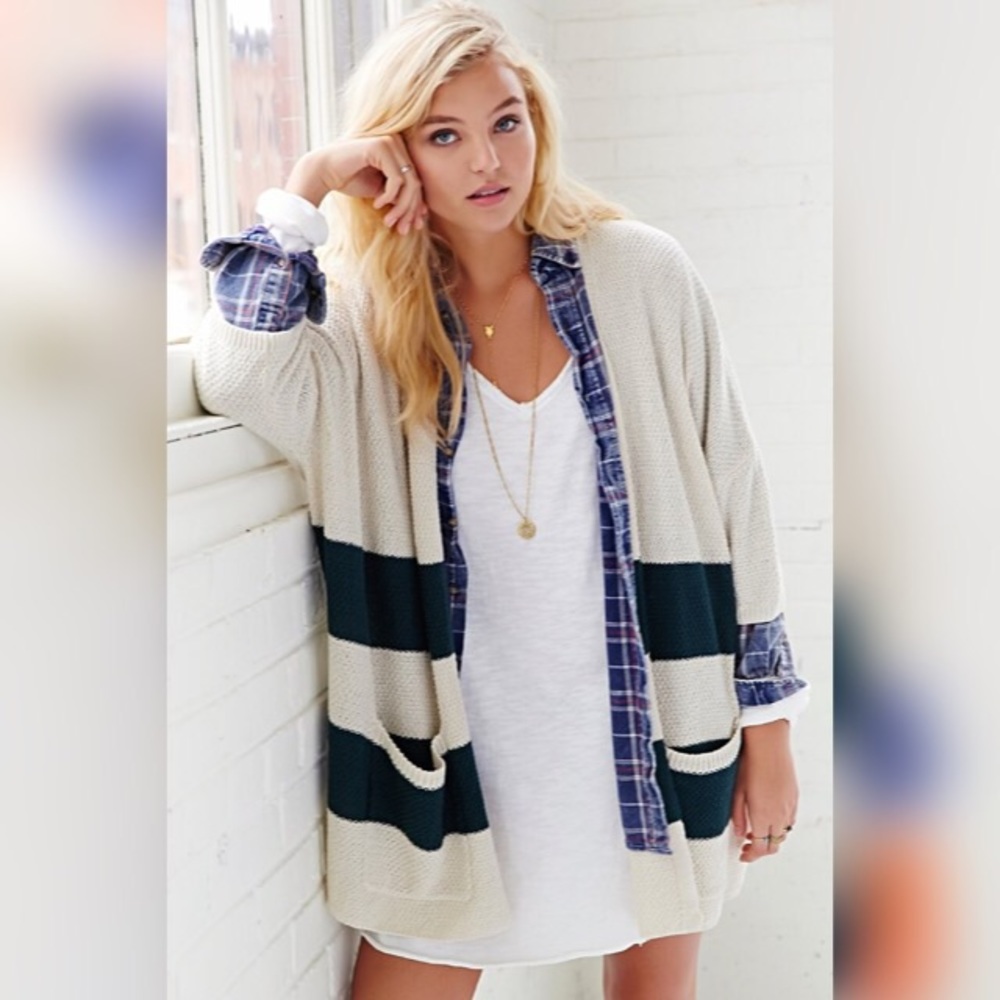 Over sized BDG striped sweater with pockets
