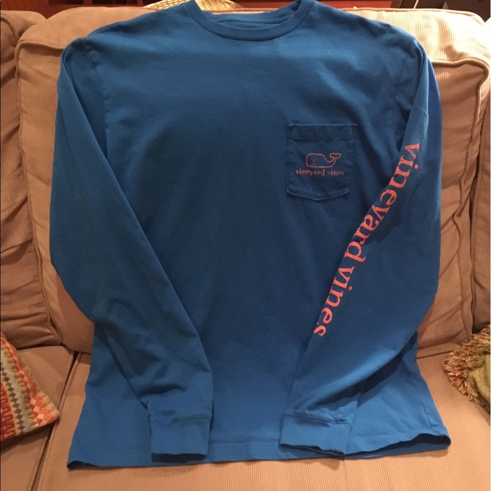 Vineyard Vines men's whale long sleeve tshirt