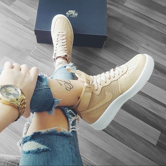 Nike Vachetta Tan Leather + Mesh Sneakers - Picture 3 of 8