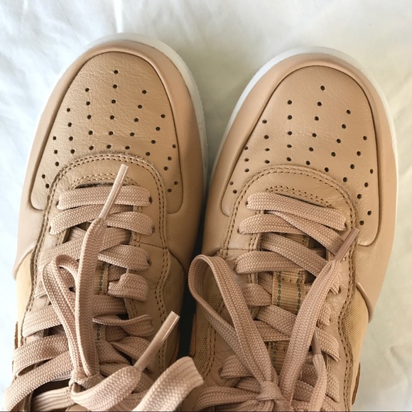 Nike Vachetta Tan Leather + Mesh Sneakers - Picture 7 of 8