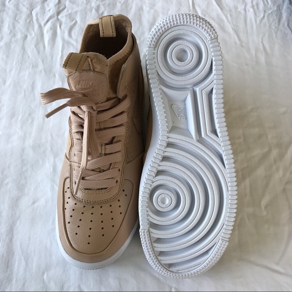 Nike Vachetta Tan Leather + Mesh Sneakers - Picture 8 of 8