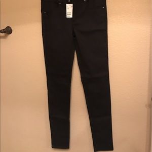 NWT H&M Divided black skinny jeans