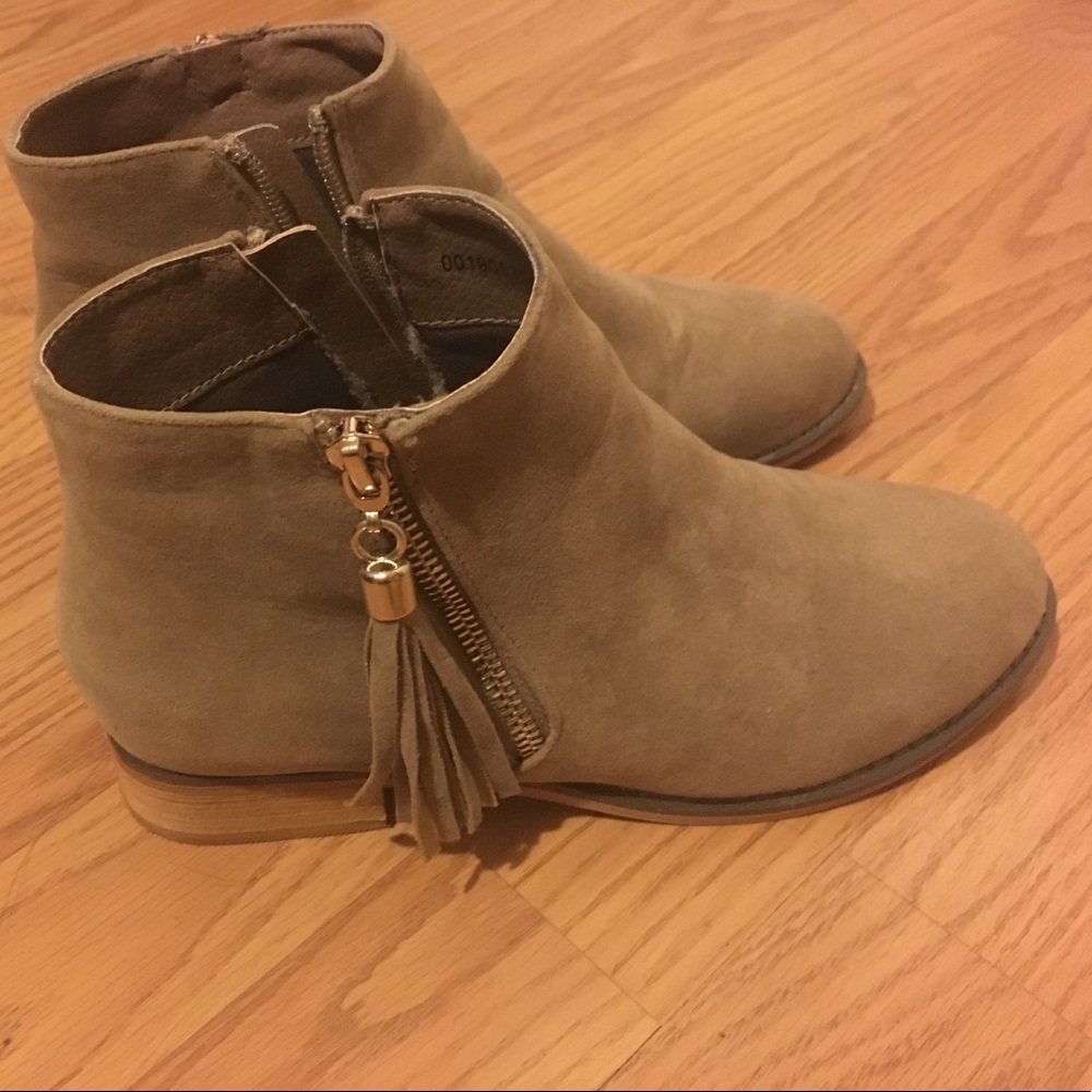 Ankle boots