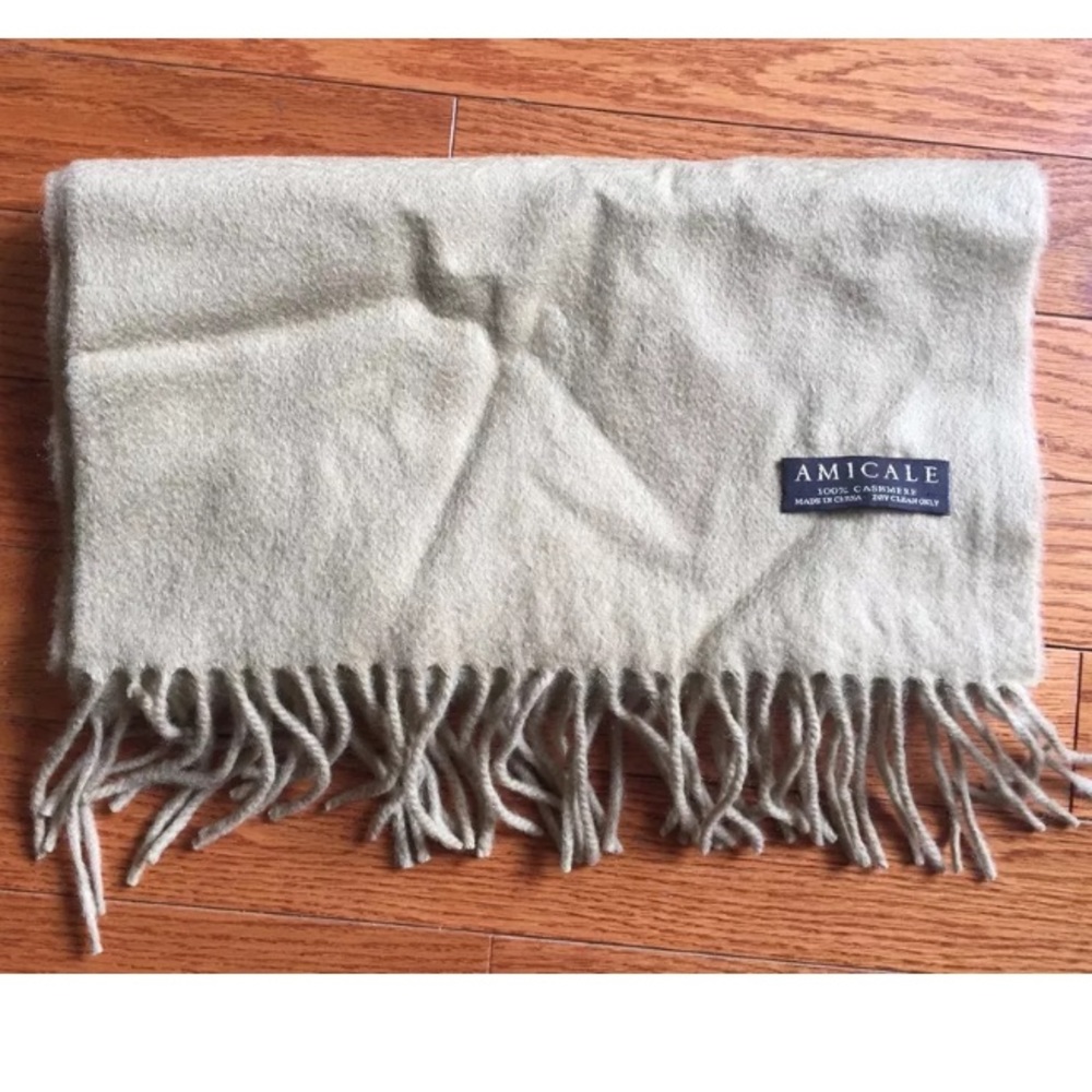 Nwot Amicale Cashmere Scarf Brown/Tan
