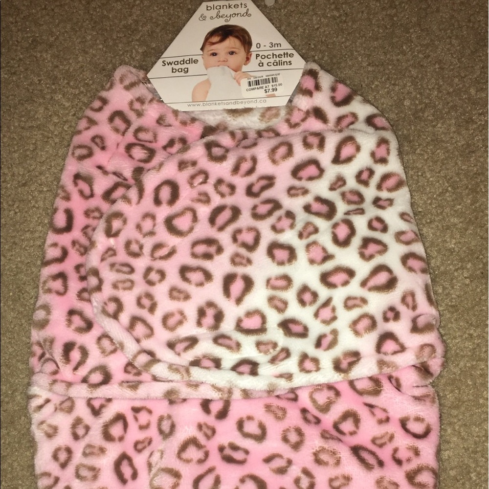 Baby swaddle